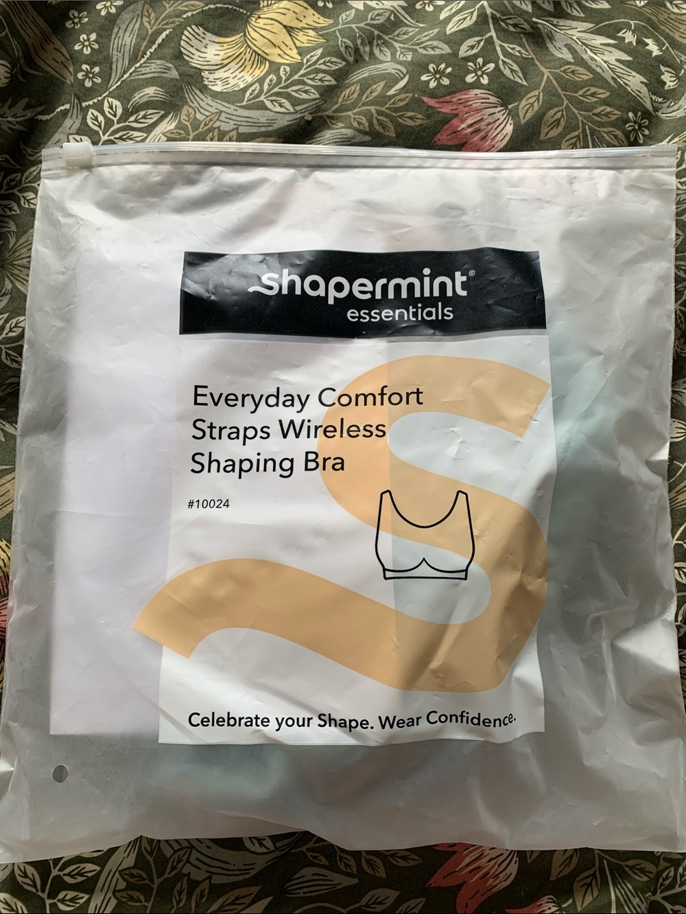 Shapermint Essentials Everyday Comfort Straps Wireless Shaping Bra - White